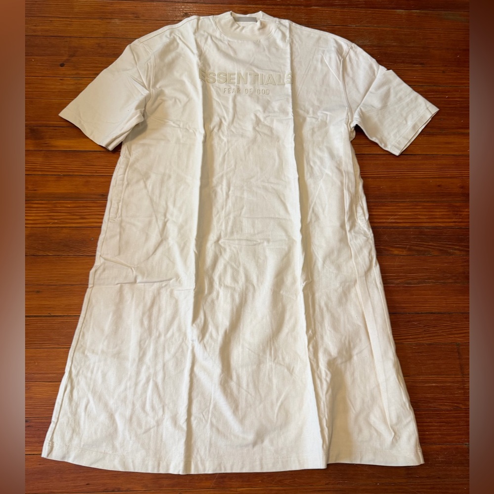 Authentic Fear of God Essentials Women’s Cream Short Sleeve Dress Size M